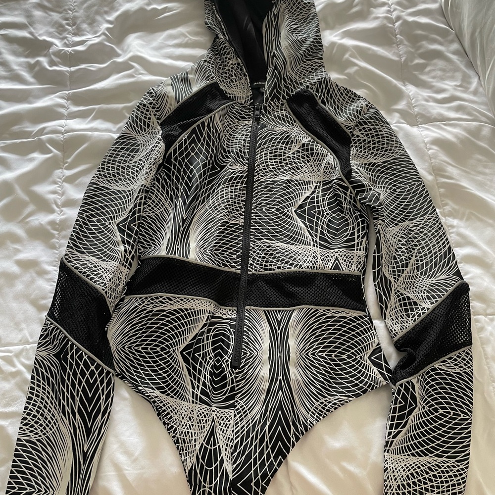 iHeartRaves Black and White Reflective Bodysuit - Picture 3 of 4